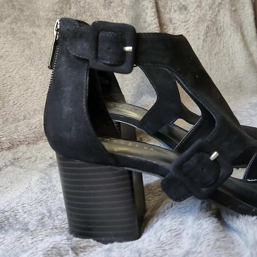 Indigo Road Black Suede Open Toe Sandals - Picture 5 of 12